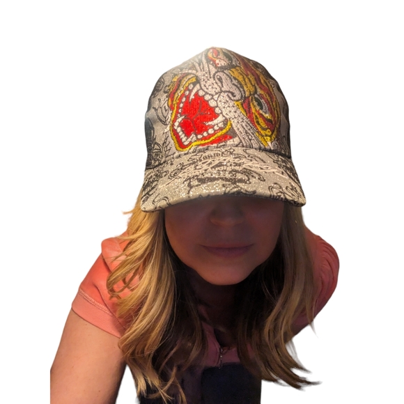 Trucker hat Ed Hardy, silver and black tiger logo, snap back, Y2K, vinta… - Picture 2 of 6